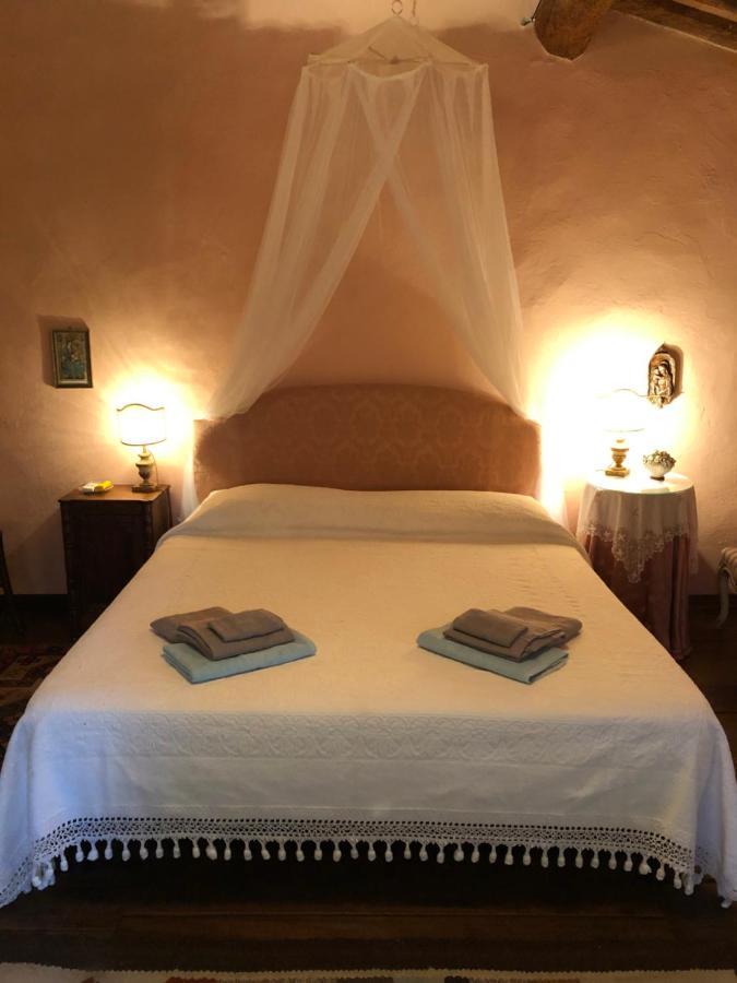 La Casa Nel Bosco Villa Lari Eksteriør billede